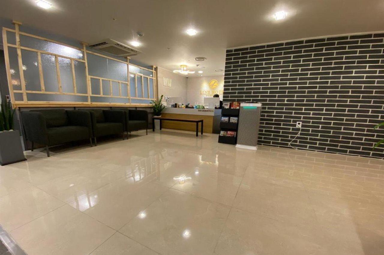 Line Hotel Myeongdong Сеул Экстерьер фото