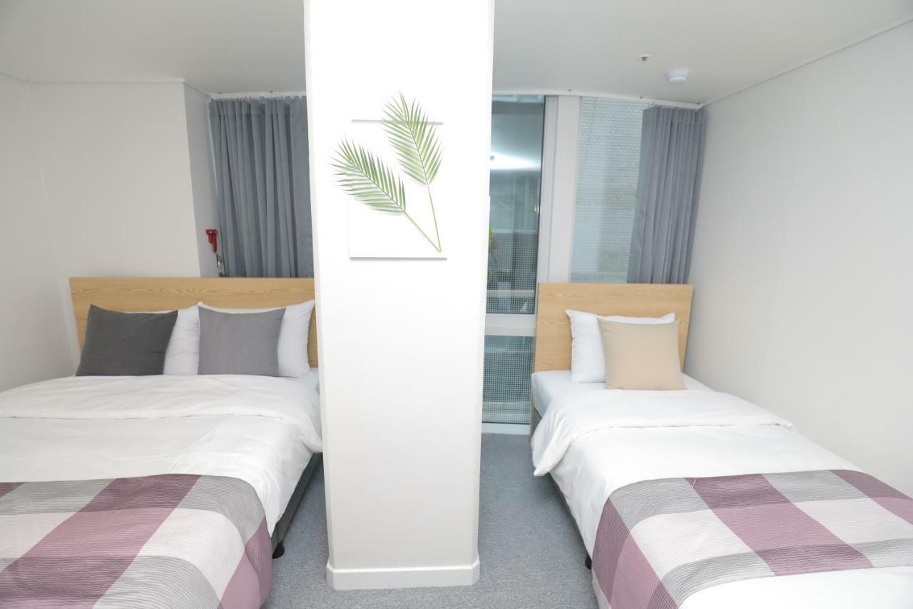 Line Hotel Myeongdong Сеул Экстерьер фото